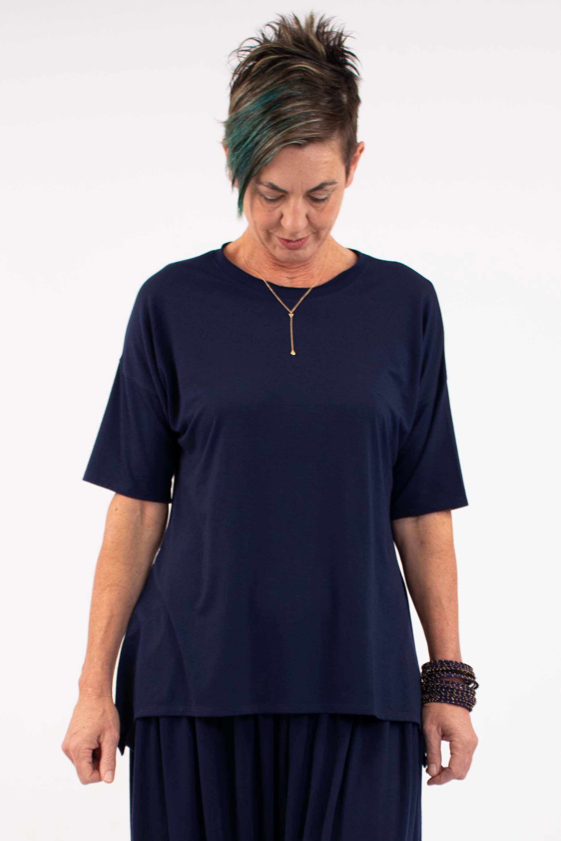 active-wear-t-shirt-navy-track-suit-shop-online-australia-womens-fashion